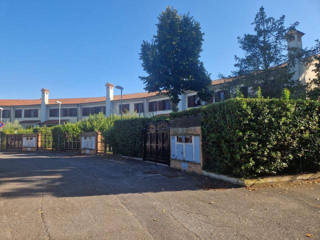 Casa indipendente in vendita a Roma