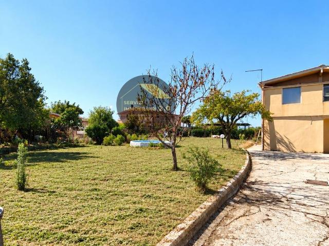 casa indipendente in vendita a Roma