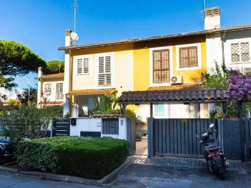 Casa indipendente in vendita a Roma