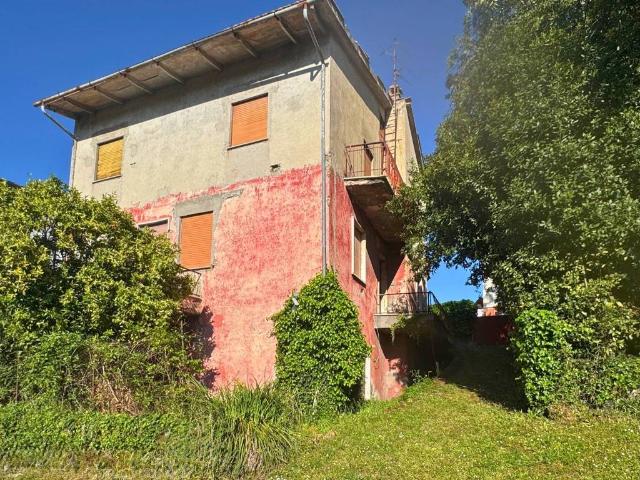 Casa indipendente in vendita a Roma RM