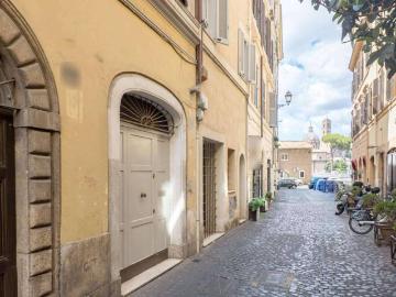 Palazzo / Stabile in vendita a Roma RM