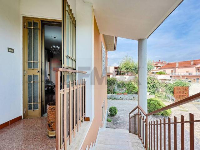 Villa in vendita a Roma RM