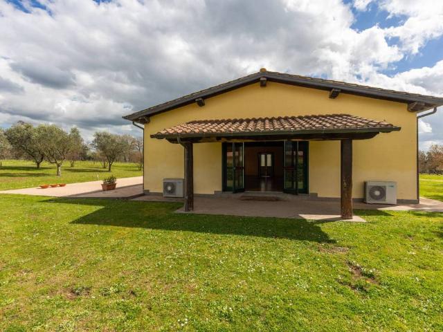 Casa indipendente in vendita a Roma RM
