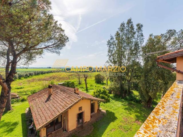 Casa indipendente in vendita a Roma RM