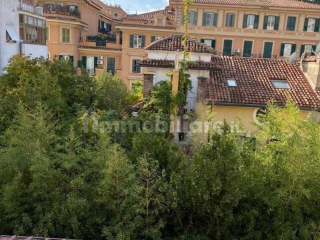 Casa indipendente in vendita a Roma RM
