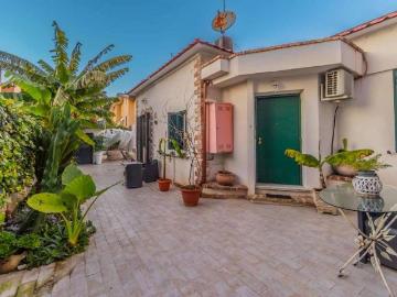 Casa indipendente in vendita a Roma RM
