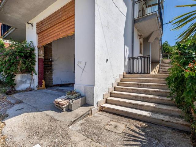 Casa indipendente in vendita a Roma RM