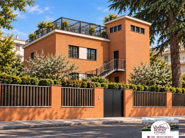Casa indipendente in vendita a Roma RM