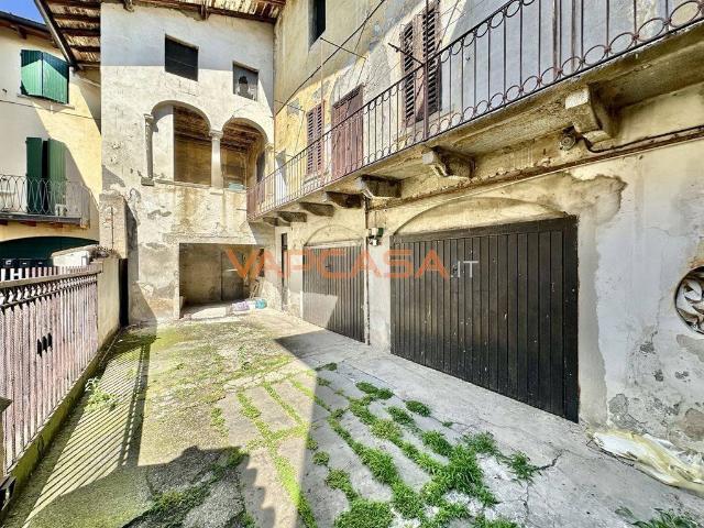 Casa indipendente in vendita a Romano di Lombardia BG