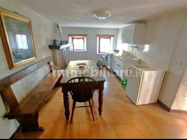 Casa indipendente in vendita a Romagnese PV