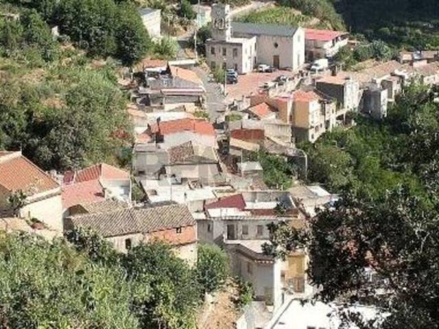 Casa indipendente in vendita a Rometta ME