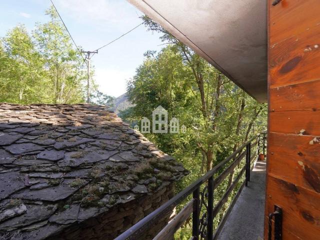 Casa indipendente in vendita a Ronco Canavese TO