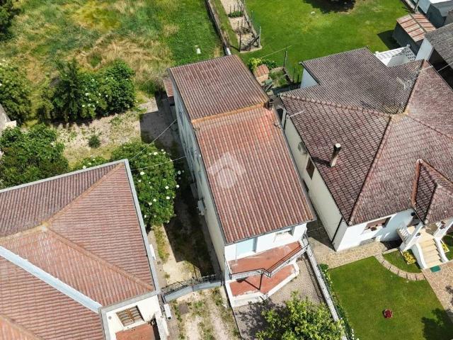 Casa indipendente in vendita a Ronco all'Adige VR