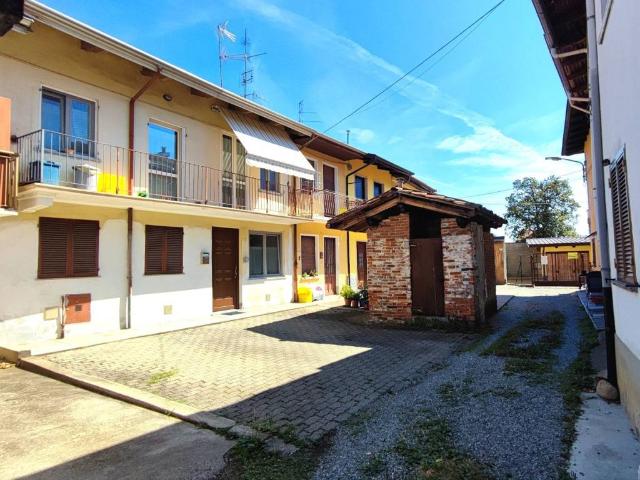 Casa indipendente in vendita a Ronco Biellese BI
