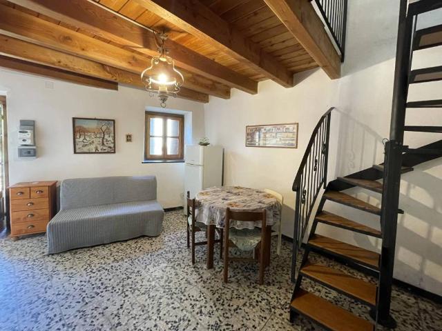 Casa indipendente in vendita a Ronco Scrivia GE