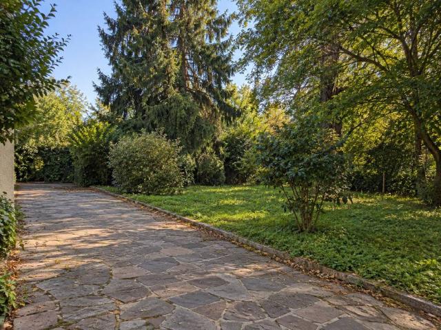 Casa indipendente in vendita a Roncello MB
