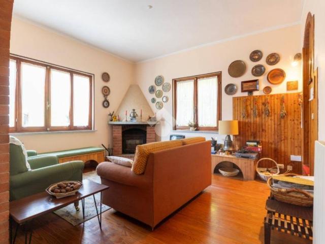Casa indipendente in vendita a Rorà TO