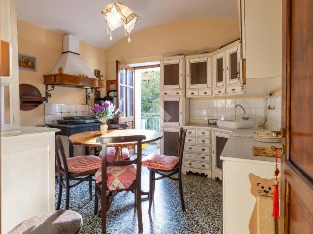 Casa indipendente in vendita a Rorà TO