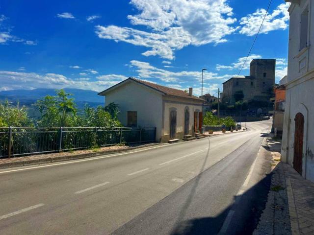 Casa indipendente in vendita a Rosciano PE