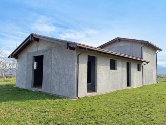 Casa indipendente in vendita a Rosciano PE