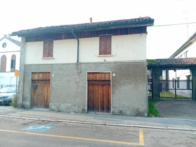 Casa indipendente in vendita a Rosate MI