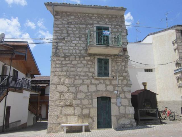 Casa indipendente in vendita a Rosello CH