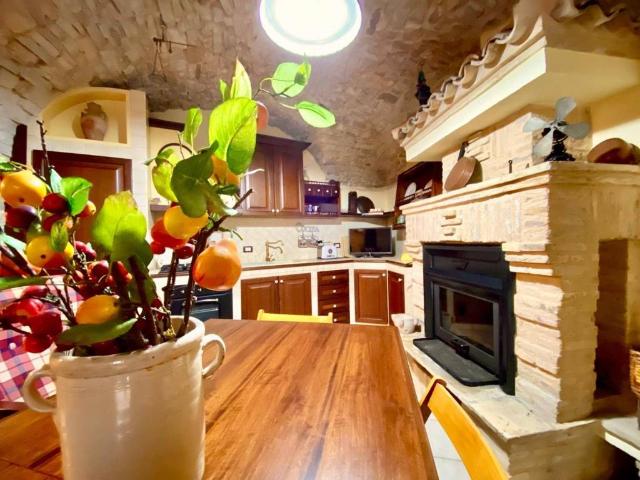 Casa indipendente in vendita a Roseto Valfortore FG