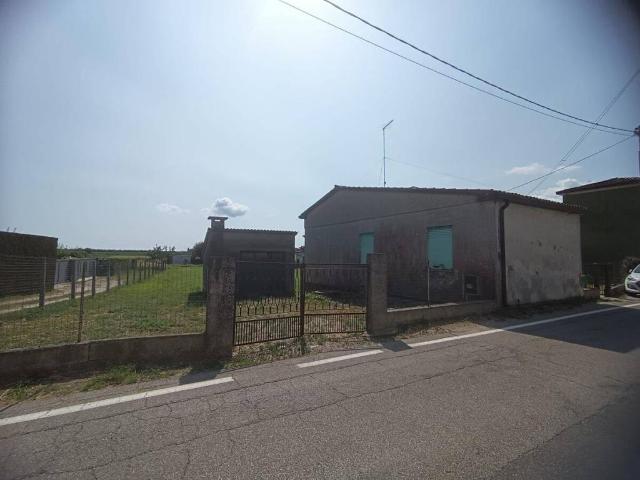 Casa indipendente in vendita a Rosolina RO