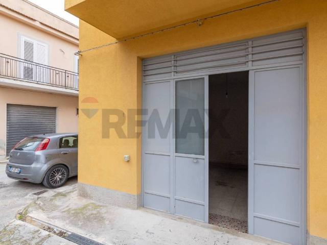 Casa indipendente in vendita a Rosolini SR
