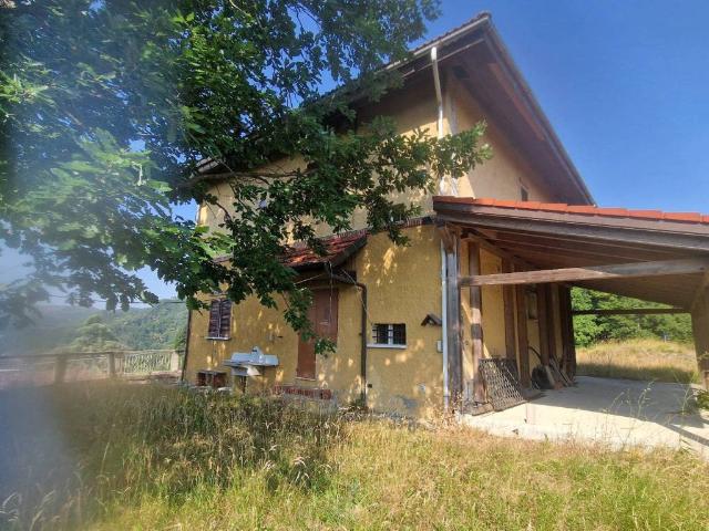 Casa indipendente in vendita a Rossiglione GE
