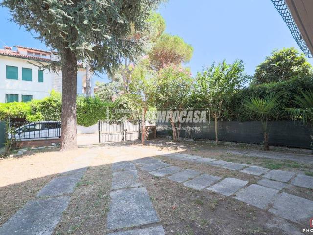 Casa indipendente in vendita a Ravenna RA