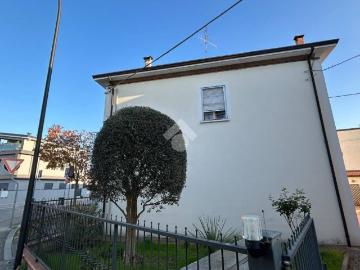 Casa indipendente in vendita a Ravenna RA