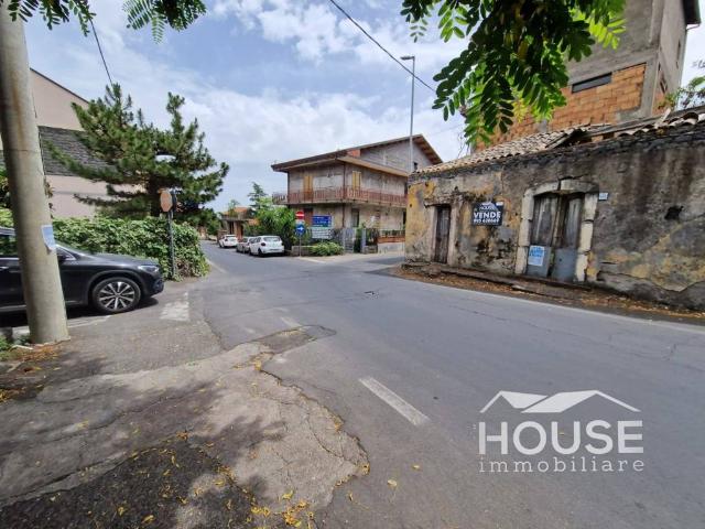 Casa indipendente in vendita a Ragalna CT