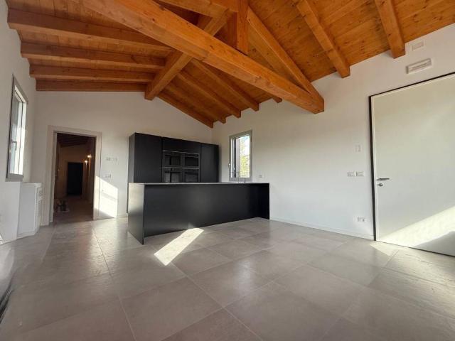 Casa indipendente in vendita a Ragogna UD