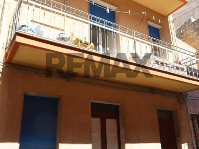 Casa indipendente in vendita a Ragusa, Centro città