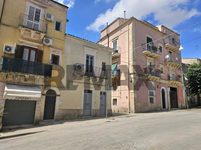 Casa indipendente in vendita a Ragusa, Centro città
