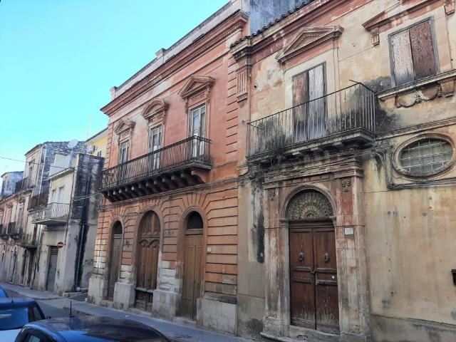 Casa indipendente in vendita a Ragusa RG