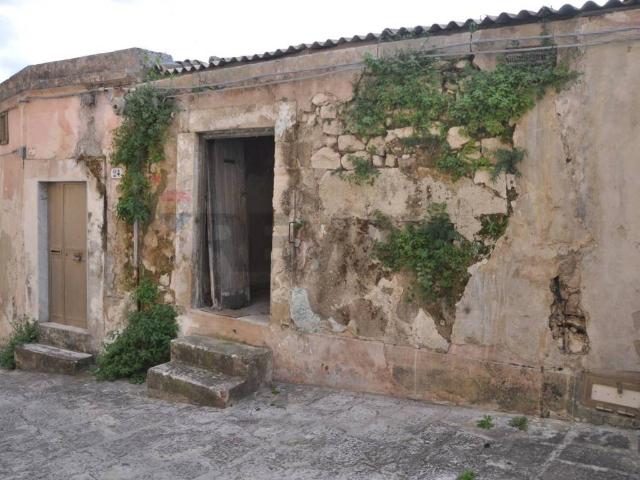 Casa indipendente in vendita a Ragusa RG