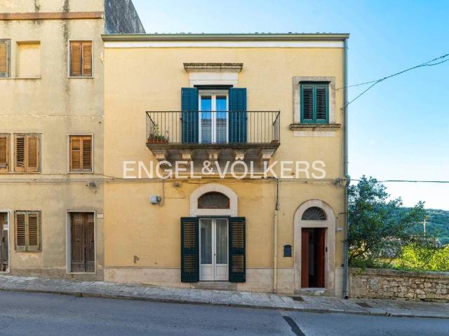 Casa indipendente in vendita a Ragusa RG