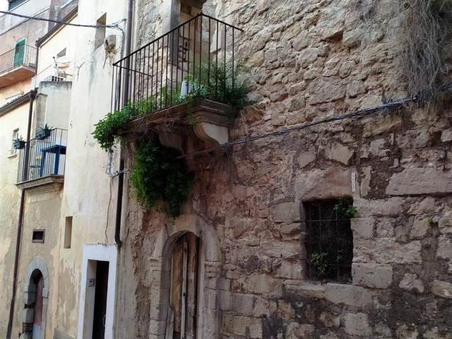 Casa indipendente in vendita a Ragusa RG