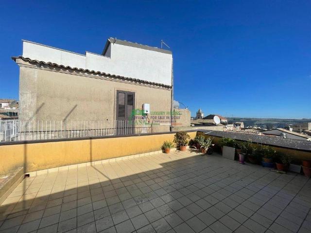Casa indipendente in vendita a Ragusa RG