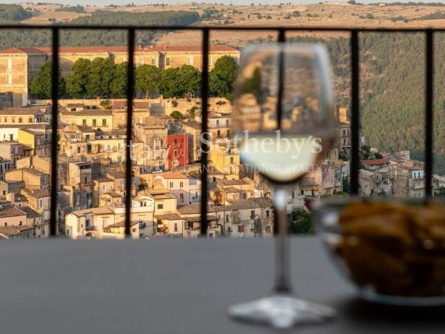 Casa indipendente in vendita a Ragusa RG