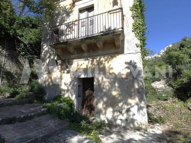 Casa indipendente in vendita a Ragusa RG