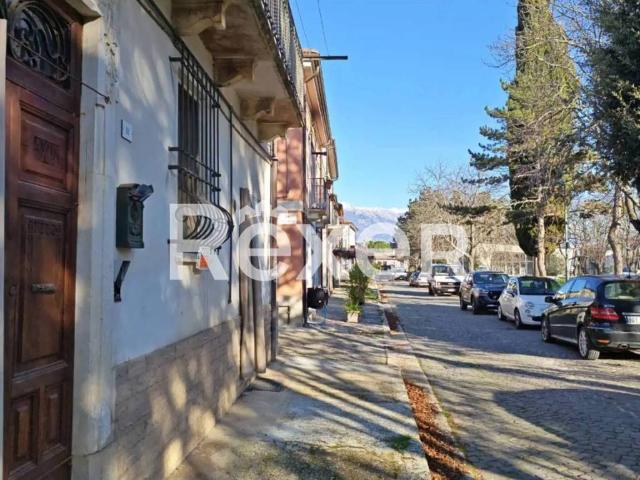 Casa indipendente in vendita a Raiano AQ