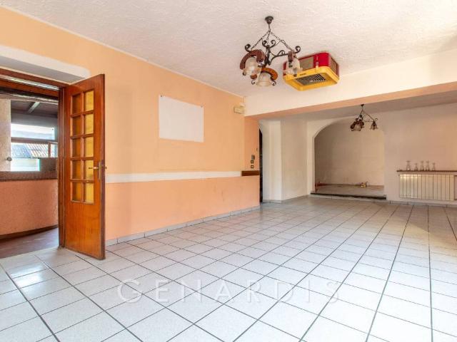 Casa indipendente in vendita a Rancio Valcuvia VA