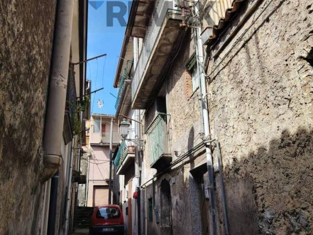 Casa indipendente in vendita a Randazzo CT