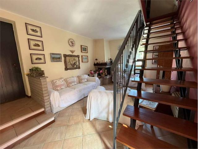 Casa indipendente in vendita a Ranzo IM