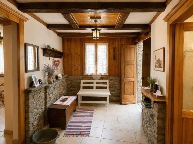 Casa indipendente in vendita a Rasura SO