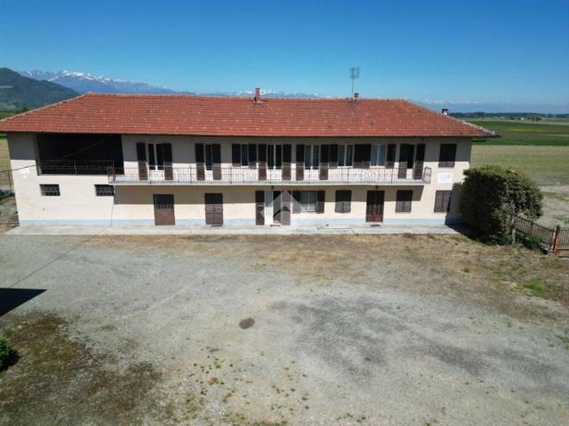 Casa indipendente in vendita a Revello CN