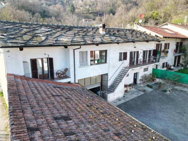 Casa indipendente in vendita a Revello CN